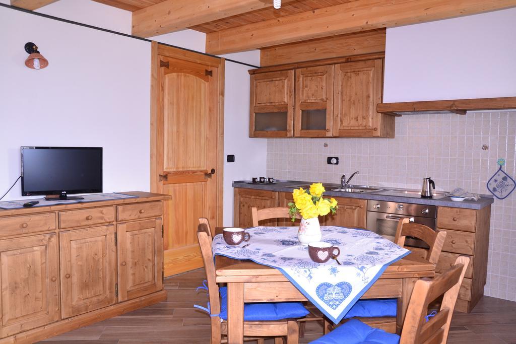Lo Coppa Fen Apartamento Aosta Quarto foto